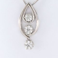 K18WG D0.27ct ダイヤモンド 花 桜 ネックレス - メルカリ