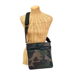 コーチ COACH ショルダーバッグ PVC / レザー カモフラ 迷彩柄 F59894 クロスボディ 斜め掛け 肩掛け メンズ レディース カーキ / グリーン / ブラック 中古 mbc01054