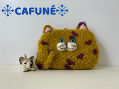 =リフ編みで編んだ青い目の猫ちゃんがま口ポーチ= 