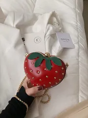 2026年最新】ショルダーバッグ 苺の人気アイテム - メルカリ