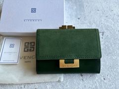 GIVENCHY がま口コインカードケース グリーン 箱付き