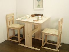 新品・未開封・国産品：ハンドメイドパイン材７０幅ダイニングテーブル セット ２人用　ダイニング３点セット　カントリー調　コンパクト　１ヶ月以内の発送