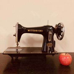 昭和レトロ　アンティークミシン　三菱　ミシンヘッド（本体）　ジャンク品　お店のディスプレイや、ジャンクガーデンなどにいかがですか？