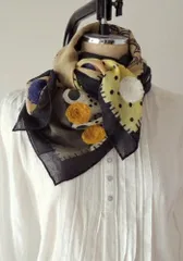 ウールストール 薄手 大判 刺繍 北欧 カントリー アジアン エスニック ウール100% 正方形 花柄 冬 秋冬 カノンパターン マフラー ショール ストール ししゅう ブラック 黒 BK レディース 誕生日 記念日 ギフト プレゼント 女性