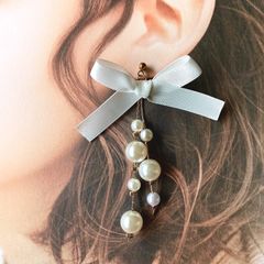 【 イヤカフ / ピアス / イヤリング 】 ホワイトリボン パール 大ぶり　結婚式　お呼ばれ　アクセサリー　アレルギー対応