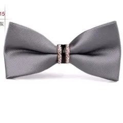 蝶ネクタイ　シルバー色　グレー色　結婚式　発表会　七五三お祝い　クリスマス　イベント　パーティー　ダンスパーティー　バーテンダー　オニキス　風　ブラック色　イミテーション　ダイヤ　お洒落柄　ワンタッチネクタイ　ネクタイ　スーツ　ワイシャツ　格安　小物