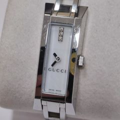 美品★GUCCI レディース腕時計 110 電池交換済み/稼働品 3Pダイヤ ホワイトシェル文字盤