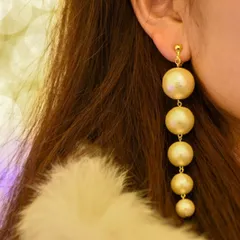 【金属アレルギー対応】コットンパール5連の大ぶりロングピアス/イヤリング
