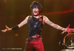 【中古】生写真(男性) 牧島輝(大倶利伽羅)/ライブフォト・膝上・2部衣裳・キャラクターショット/「ミュージカル『刀剣乱舞』 ～静かの海のパライソ～ 2021」ローソンプリント限定ブロマイド