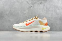 ナイキ Nike Motiva  スニーカー